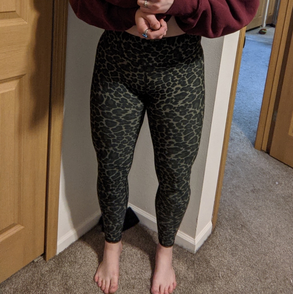 Animal print leggings